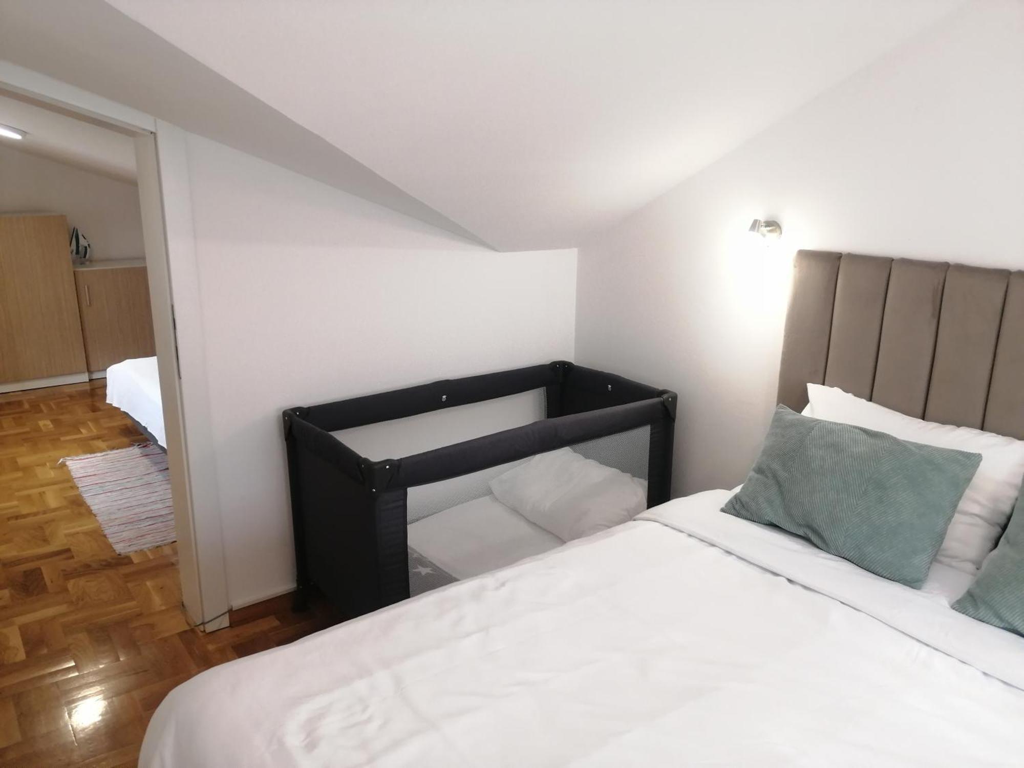 Apartman Mia Centar Kruševac Eksteriør bilde