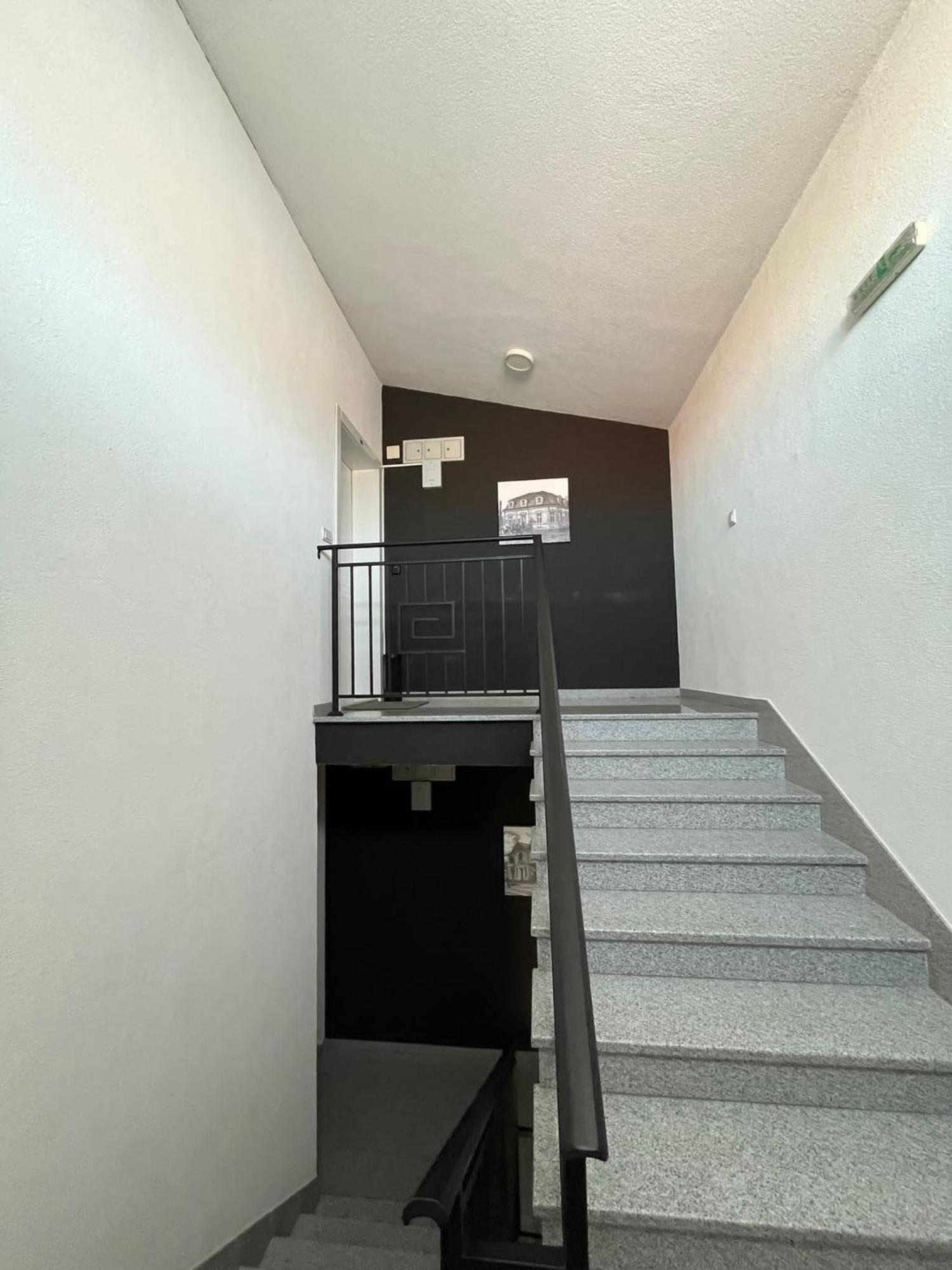 Apartman Mia Centar Kruševac Eksteriør bilde